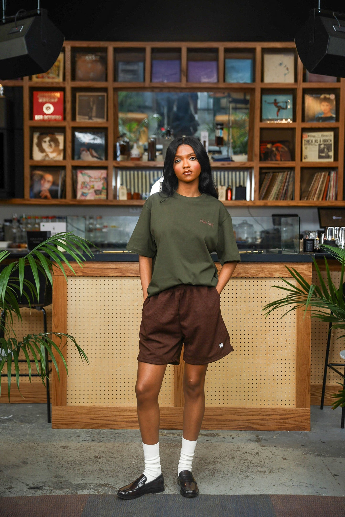 Psalm-Taofik Crest Mesh Shorts – Brown